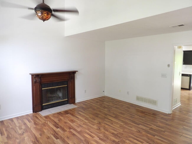 1217 Colorado Rd