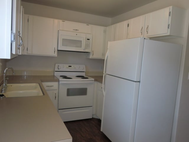 Photo - 3200 Azalea Dr