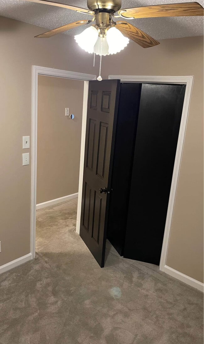 Photo - 730 Eastgate Dr