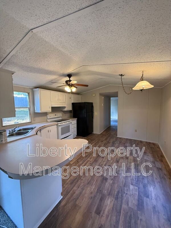 Photo - 144 New Hope Cir