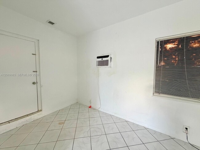 Photo - 1060 NW 116th St Unit 4
