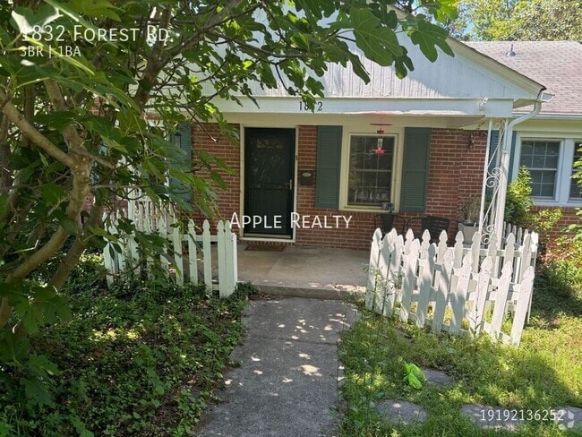 Building Photo - 1832 Forest Rd Rental