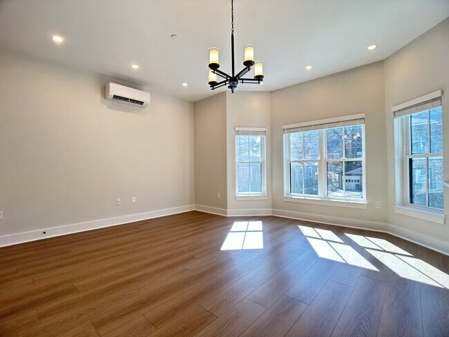 Photo - 9 Newton St Unidad 203