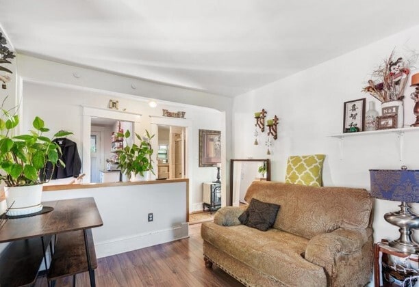 living room - 253 Weldon St Unit 253 Weldon St upper