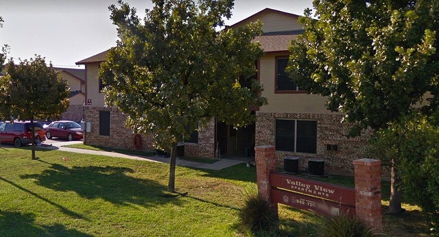 Photo - 513 N Pecan Crk Trl