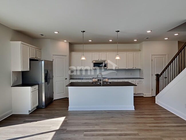 Photo - 5307 Trust Dr