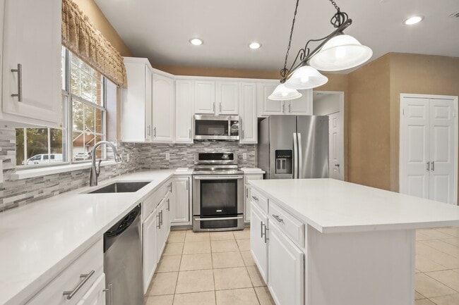 Photo - 111 S Dreamweaver Cir