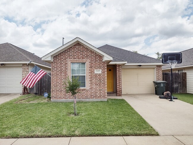 Photo - 2637 Symphony Park Dr House