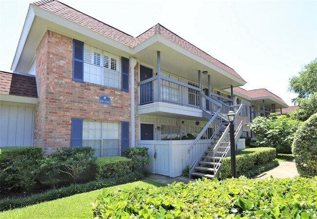 2250 Bering Dr Unit 21