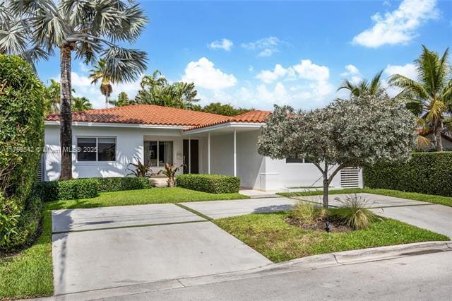 Photo - 8950 Byron Ave (Surfside, FL)