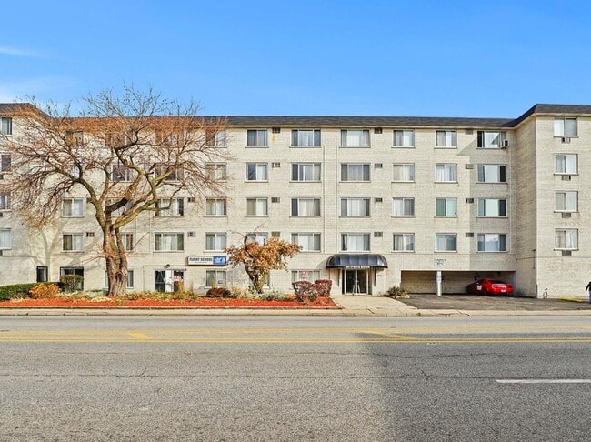 Building Photo - 1227 S Harlem Ave Unit 215