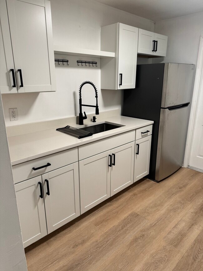 Photo - 171 S Broadway Unit 2