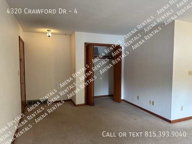 Photo - 4320 Crawford Dr Unit 4