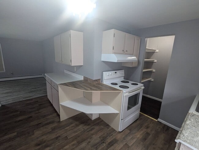 Building Photo - 1 Main St Unit 1B Rental