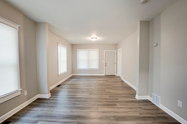 Photo - 746 Jackson St