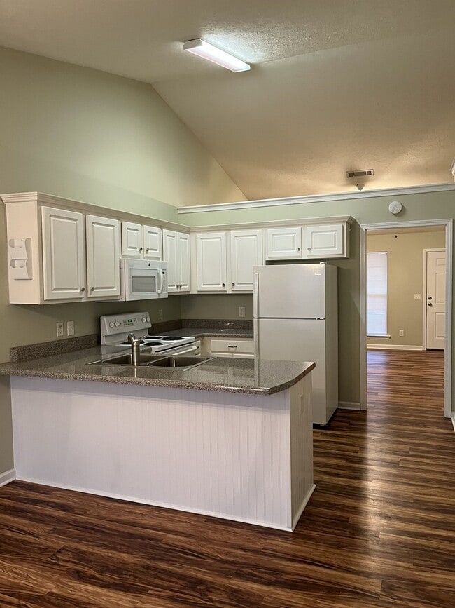 Photo - 713 Dellwood Dr