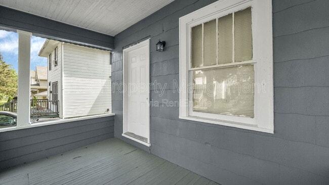 Photo - 352 S Hague Ave