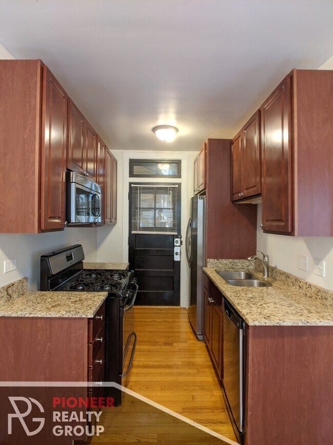 Photo - 4912 N Hoyne Ave Unit 2102-1W