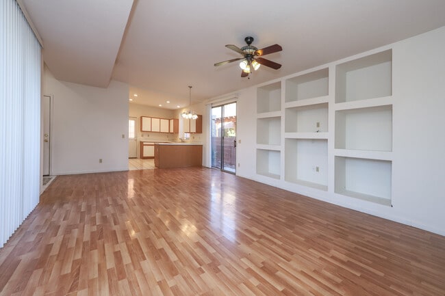 Photo - 2927 N Cardell Cir