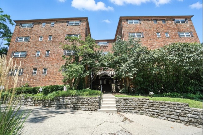 Photo - 2270 Madison Rd Unit 1B