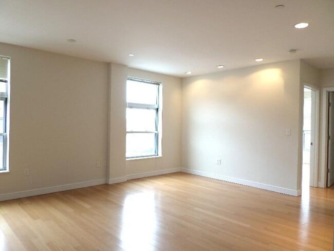 Photo - 99 Eustis St Unit 601-208