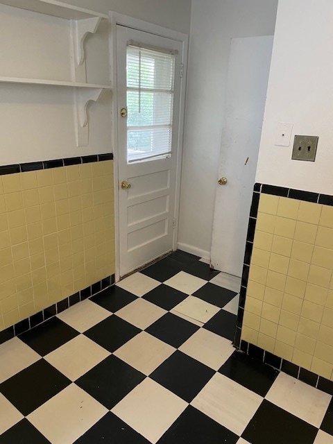 Photo - 7560 Ahern Ave