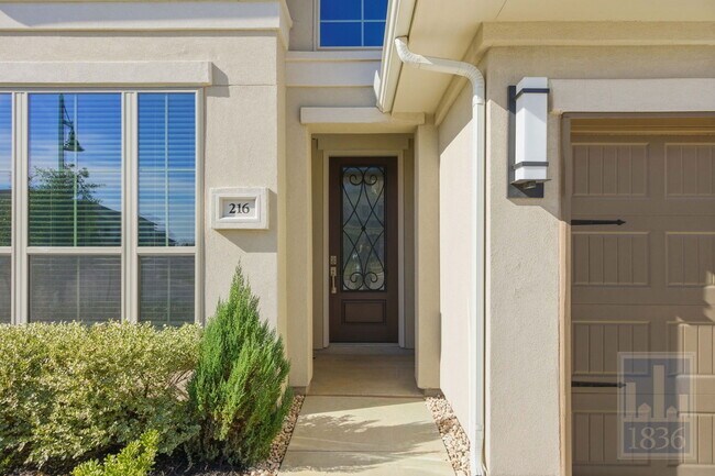 Photo - 216 Monrovia Wy