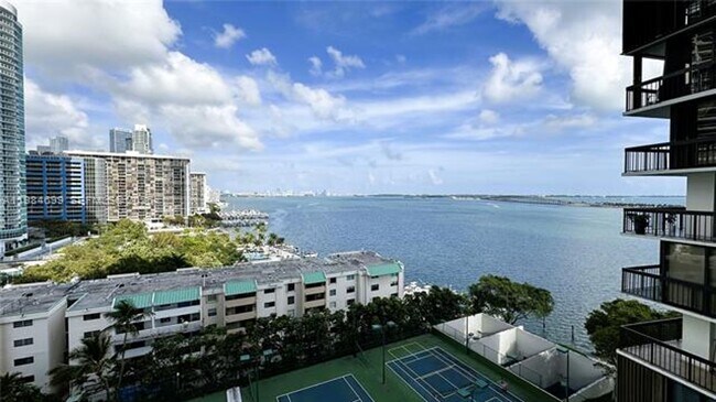 Building Photo - 2333 Brickell Ave Unit 2333 Brickell Ave # 1009