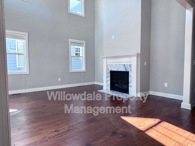 Photo - 1863 Lake Glen Dr