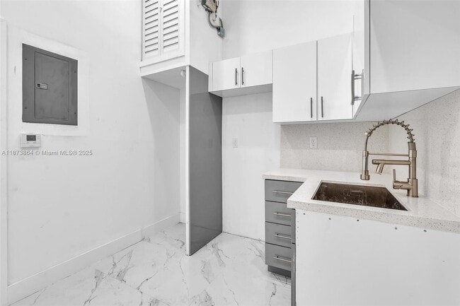 Photo - 5850 NE 3rd Ave House