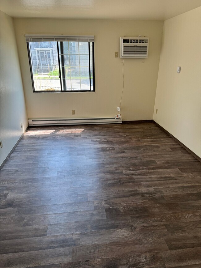 Photo - 454 W Dayton St Unit 104