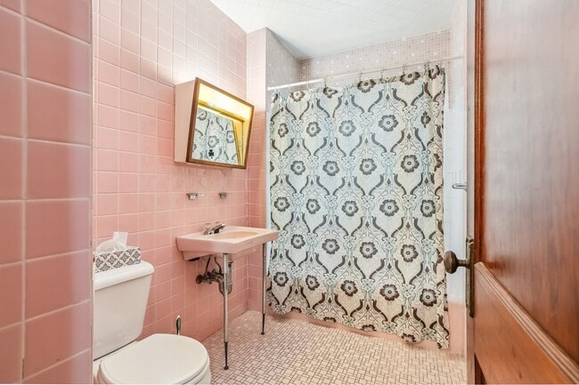 Photo - 14 Hurlcroft Ave