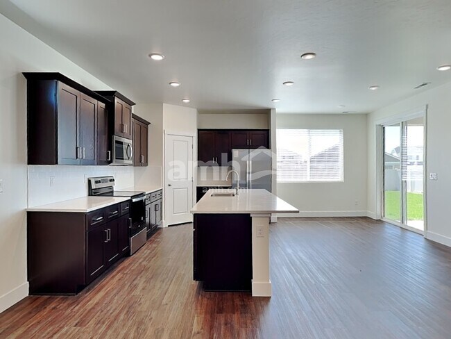 Photo - 9309 W Wabash St