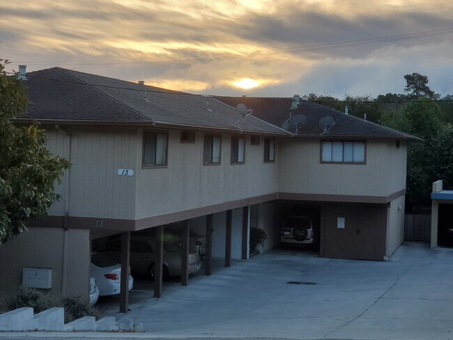 Front view of property - 13 Monte Vista Dr Unit Monte Vista