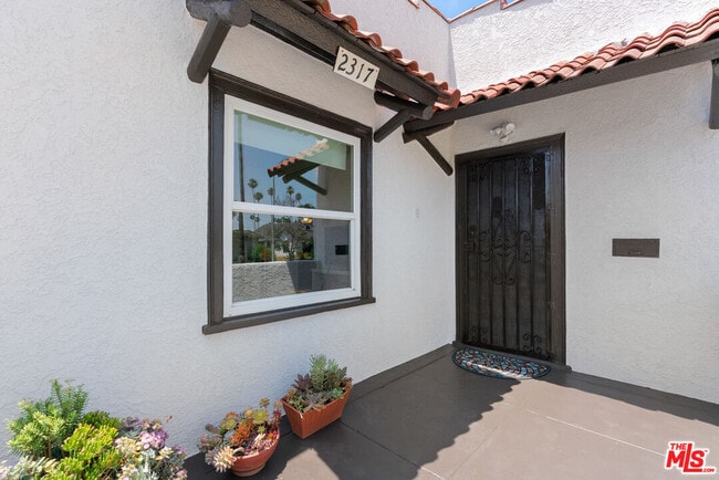 Photo - 2317 Vineyard Ave