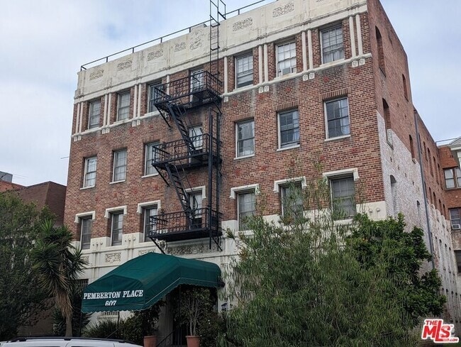 Building Photo - 607 S Dunsmuir Ave Rental