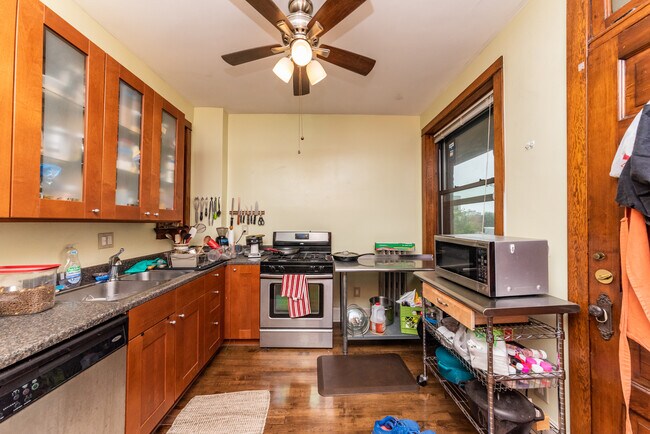 Photo - 1513 W Winnemac Ave Unidad 3E