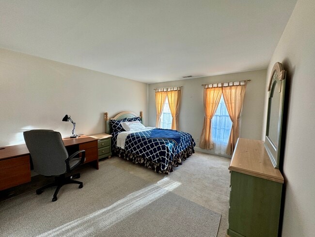 Building Photo - Goodwin Place Unit 2 Rental