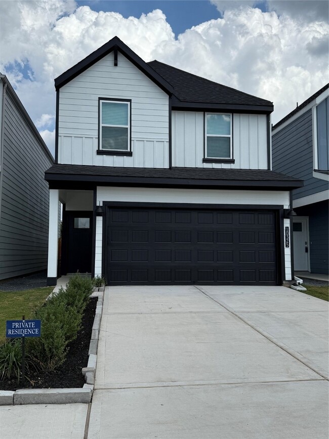 Photo - 10325 Sylvan Wds Trl