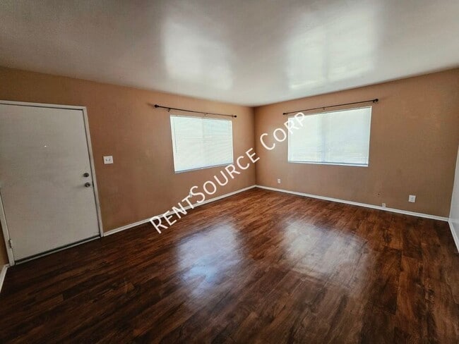 Photo - 38616 Larkin Ave Unit 4