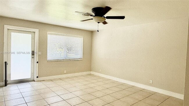 Photo - 320 Holloway Dr Unit 0
