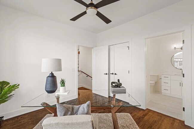 Photo - 611 Vernon Ave