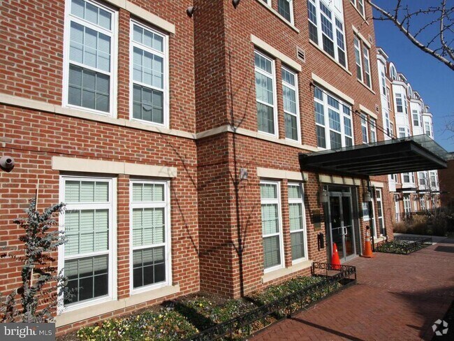 Building Photo - 1451 Belmont St NW Unit 309 Rental