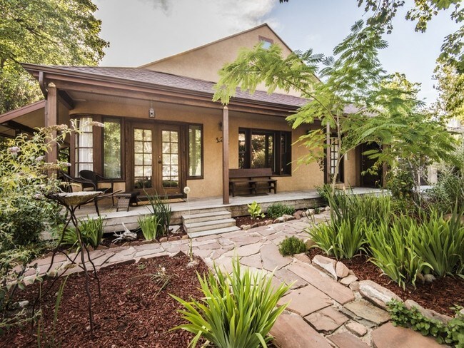 Front - 125 T St Unit 3