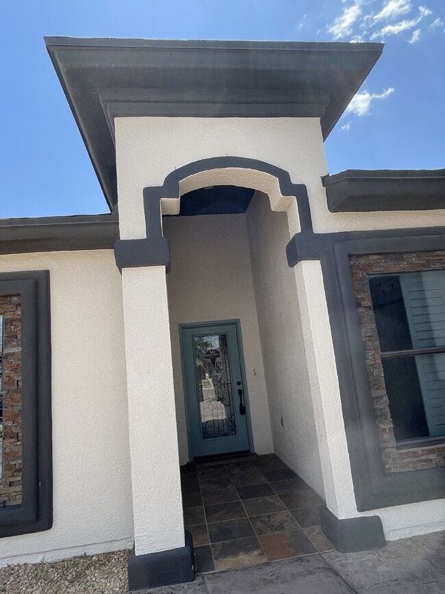 Photo - 3132 Tunnel Point Way