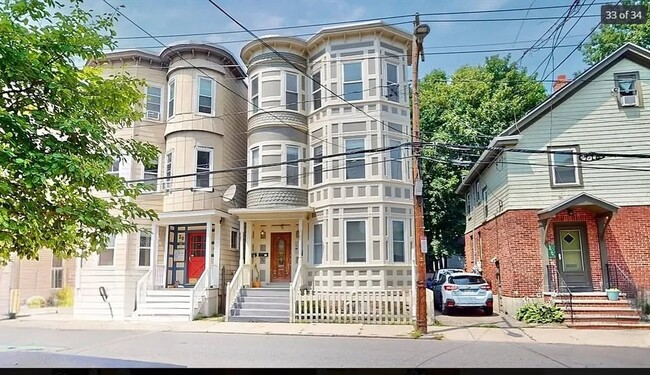 Building Photo - 22 Boynton St Unit 1