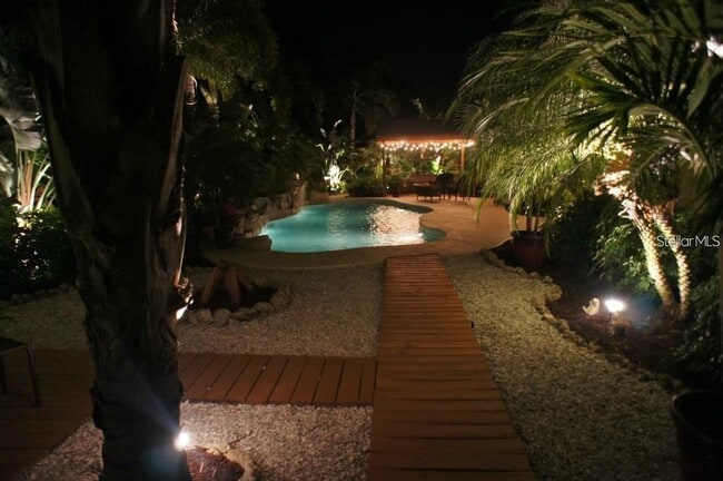 Photo - 2704 Marlette St