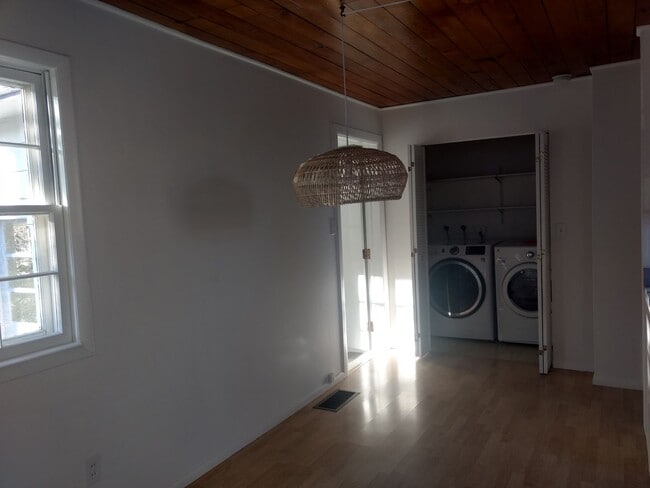Photo - 2 BED/1 BATH HOME IN NEWLANDS AVAILABLE July 3rd!