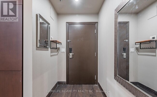 Photo - 1 King St W Unit 814