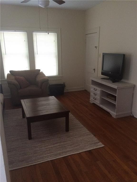 Photo - 707.5 Graham Pl